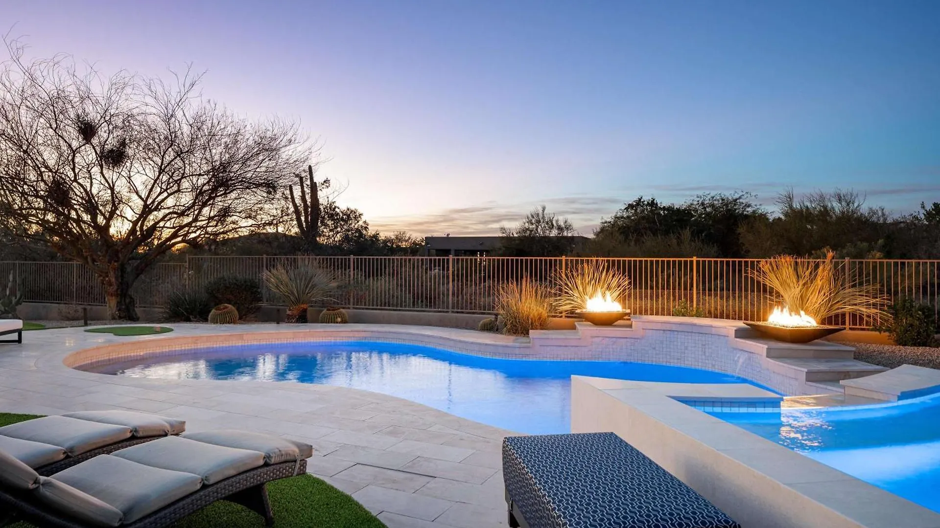 Sierra Luxe Home - Chic Design Dream Backyard With Pool Scottsdale 0*,  USA